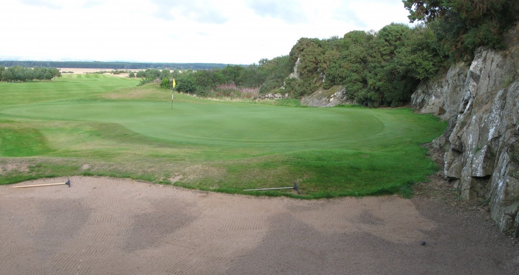 The "cliff side" green at the 5th - the long signature hole at Dromoig