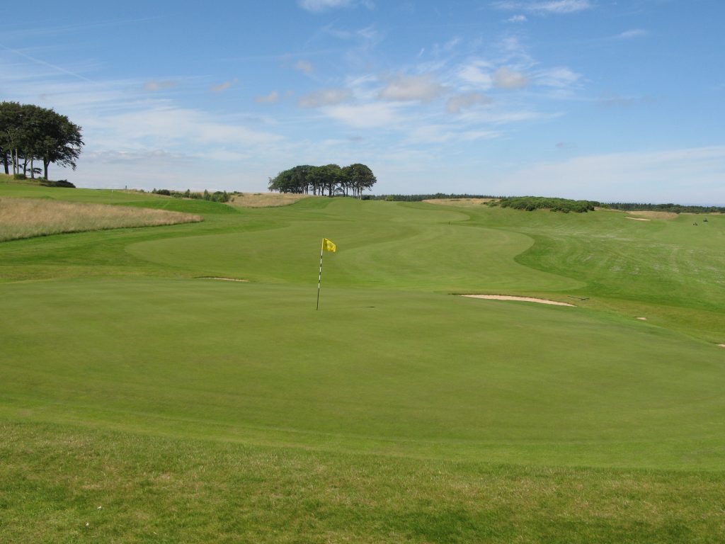 Maverston 2nd hole - a typical example of the course.